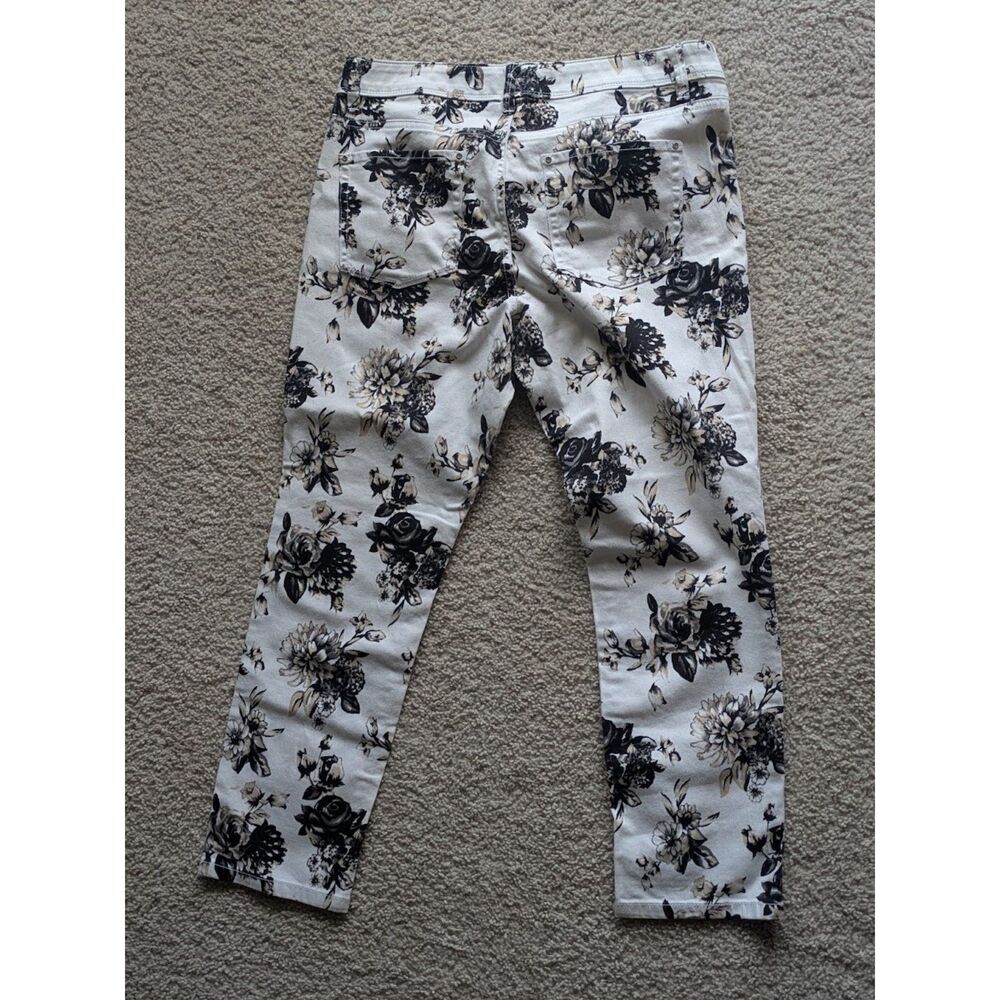 NWOT White House Black Market Floral Print Ankle Capri Length Jeans Sz 10 - Picture 3 of 10